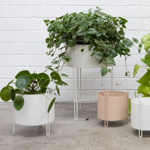 Flax Metal Planter Pot